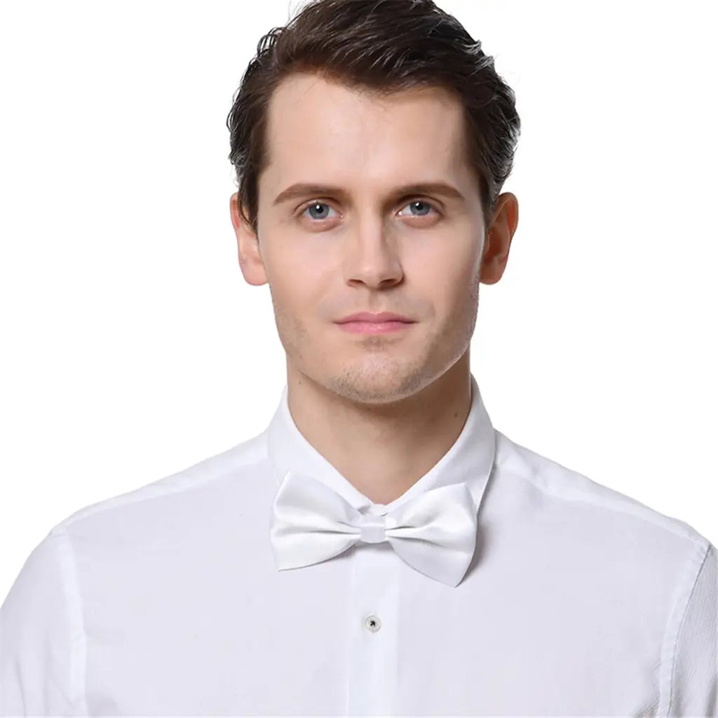 Party Planet White Bow Tie A100998