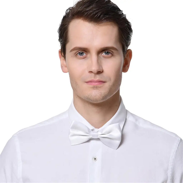 Party Planet White Bow Tie A100998