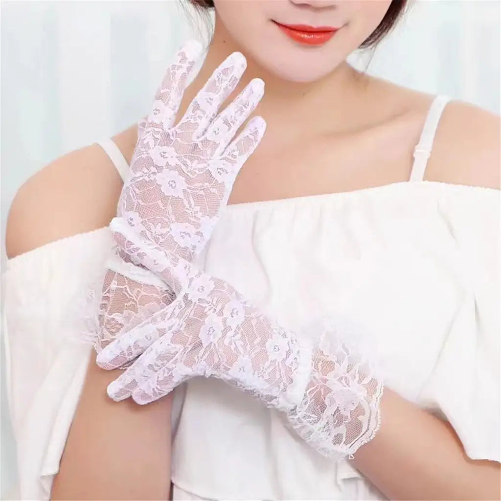 Party Planet White Short Lace Gloves A110799